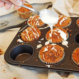 Muffins mit Zimt, Streuseln und Vanillelikör 43