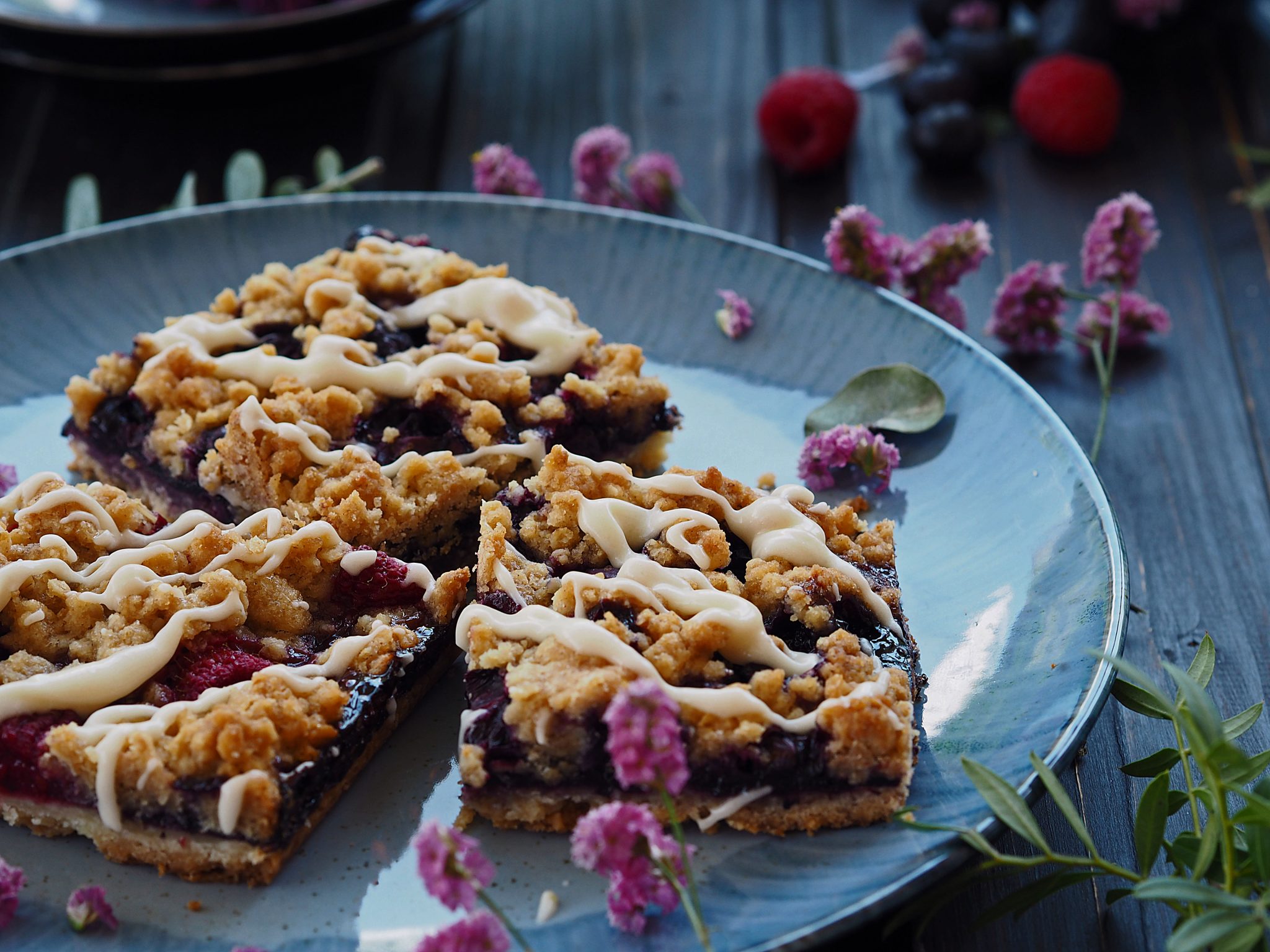 Obstkuchen mit Streuseln