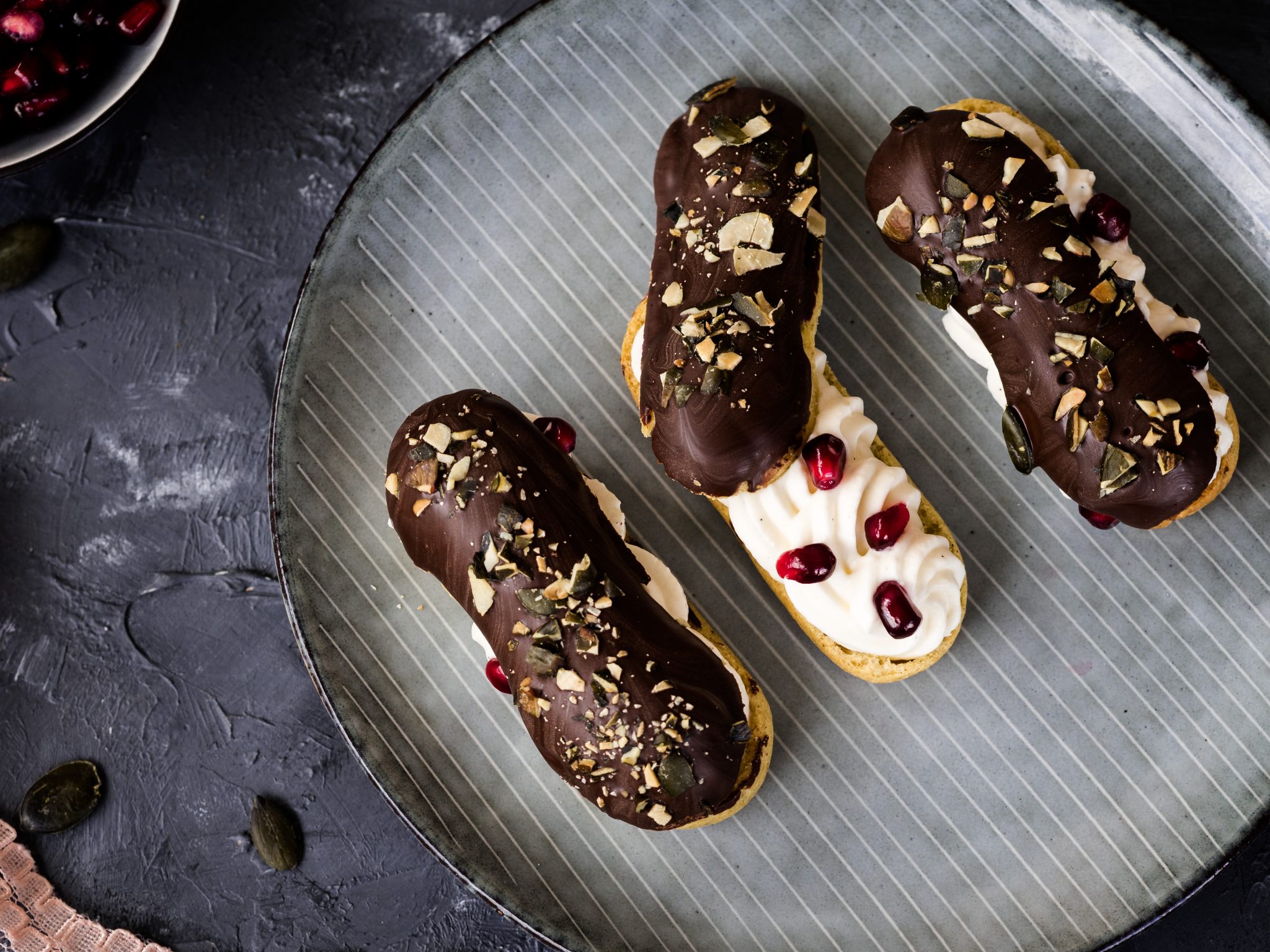 Eclairs mit Granatapfel