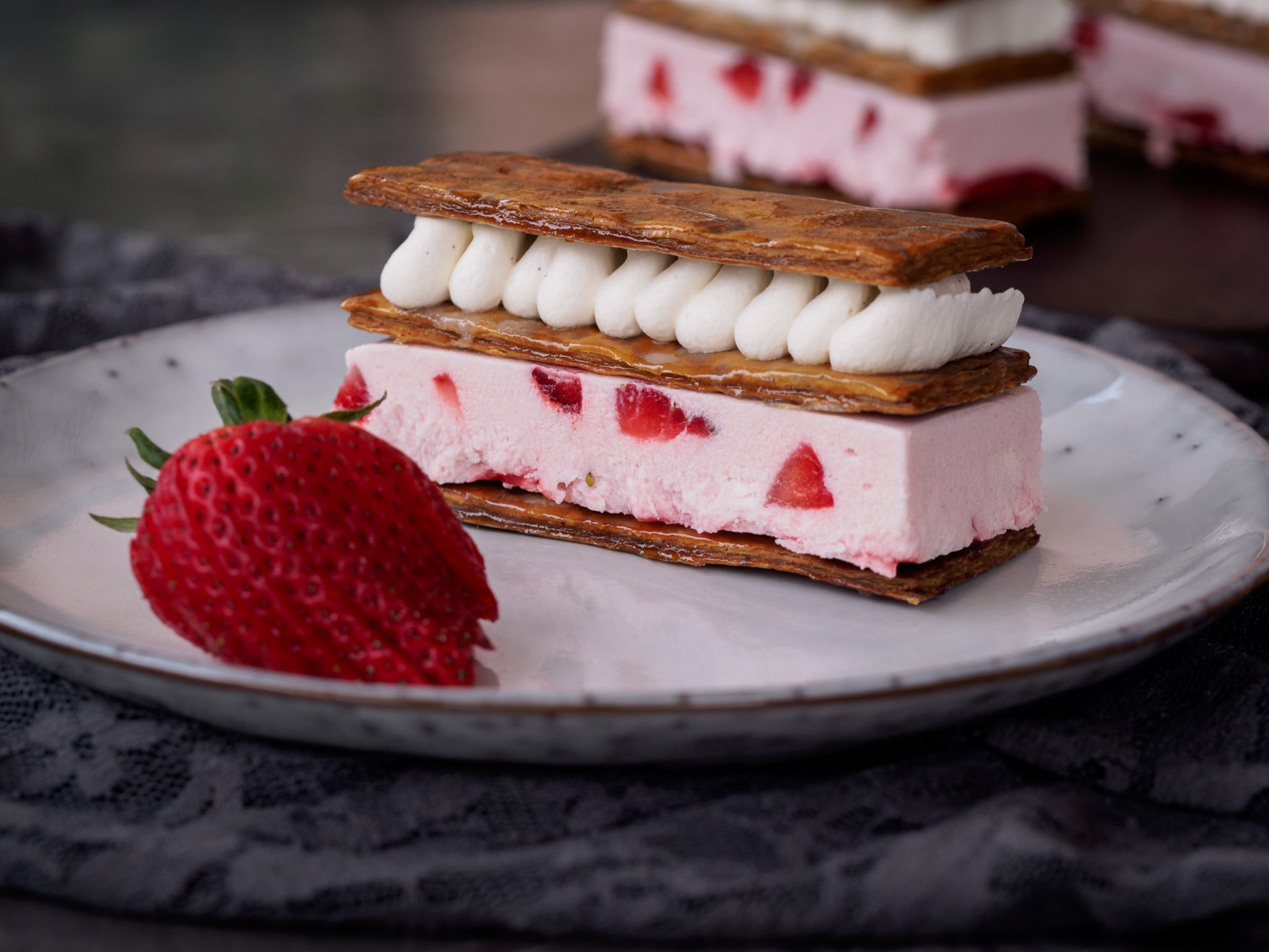 Millefeuille mit Erdbeermousse